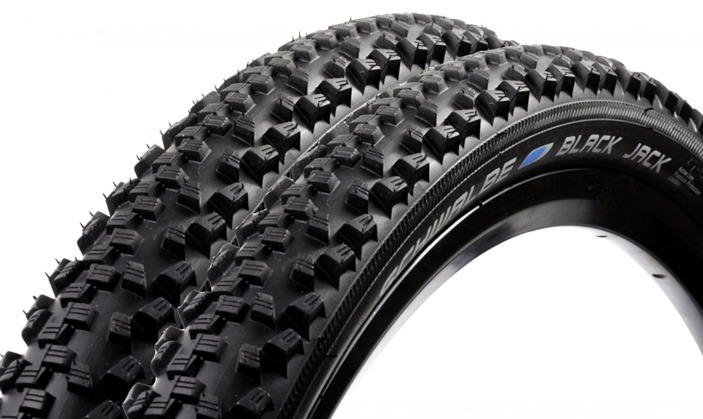 Lot-de-2-Pneus-Schwalbe-Black-Jack-SBC-Kevlar-guard_1235x735